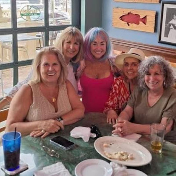 Meet your Posher, Paula - Picture 1 of 1